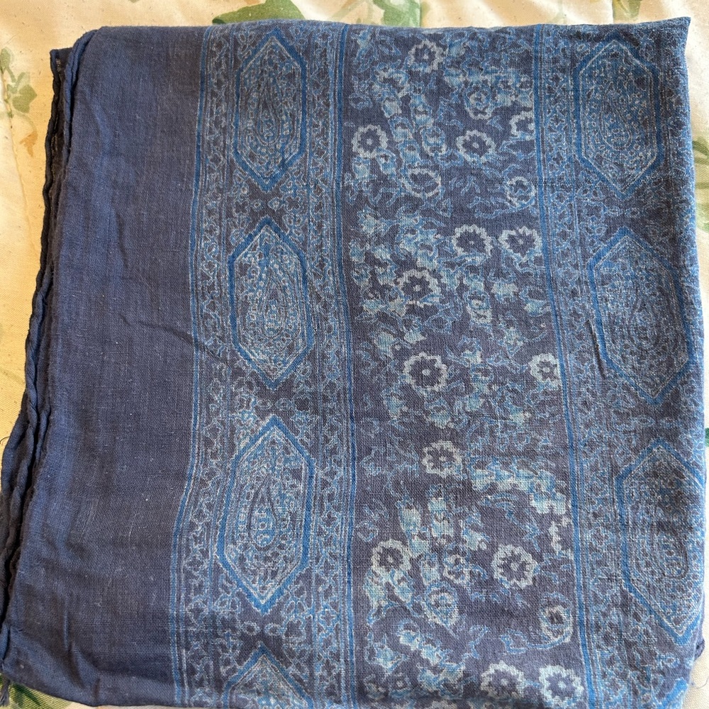 Two Scarves - Picture 4 of 5